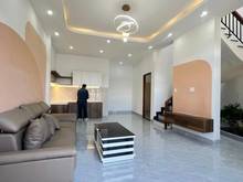 Hình ảnh NHÀ NGỘP 4,5*20m, 2 tầng, 3PN, 3WC số 382/39 Phạm Thế Hiến