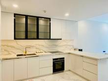 Hình ảnh The Metropole: Cho thuê 2PN full NT, view sầm uất - Xem nhà chốt ngay
