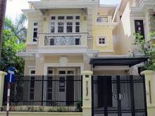 Hình ảnh Bán Biệt Thự Khu D CIPUTRA. Tây Hồ. DT 180M. Giá 54,5 tỷ
