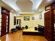 Hình ảnh Cho thuê nhà đẹp Đội Cấn 40m2x4T MT 4m 4P ngõ rộng oto cách 10M