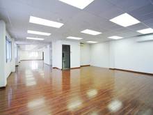 Hình ảnh Sàn Văn Phòng Q3 180m2 sẵn vào sử dụng