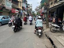 Hình ảnh Cho thuê nhà 4 tầng mặt phố Trương Định. Hai Bà Trưng. Giá 21tr.