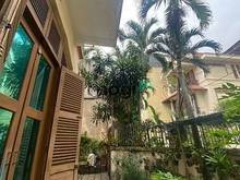 Hình ảnh Cho thuê biệt thự Pháp ngay Trần Quốc Thảo, P7, Q3, 300m2 có sân vườn