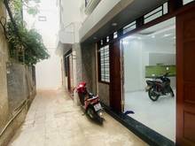 Hình ảnh Bán nhà ngã tư Hoàng Cầu Hào Nam, 35m2x5T , 3 mặt thoáng, Giá 4.6 tỷ