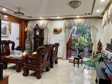 Hình ảnh Cần bán gấp nhà đường 102 Q9,60m2,  3tầng Hẻm 8m, 4,9Tỷ.