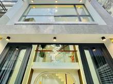 Hình ảnh Cần bán gấp trước tết căn nhà MT cực hiếm tại Quận 4 - Nở hậu tài lộc