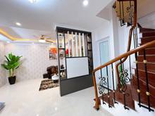 Hình ảnh Chính chủ bán nhà phố Hoàng Văn Thái mặt tiền rộng, sát mặt phố