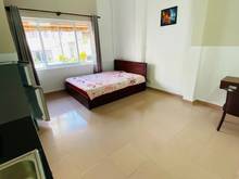 Hình ảnh CHDV Quận 10, Nguyễn Tiểu La , Cửa Sổ Lớn