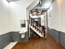 Hình ảnh Nhà bán gấp hẻm xe hơi 5m, 2PN, 2WC, sổ hồng ik