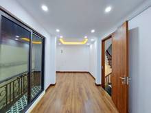 Hình ảnh Nhà Cẩm Văn-Đống Đa DT 35m2x5Tầng Mặt tiền rộng 6m Giá 4.6 tỷ -LÔ GÓC