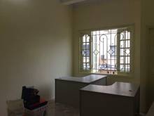 Hình ảnh Cho thuê nhà Hoàng Cầu làm văn phòng hoặc để ở, ngõ rộng oto đỗ cửa