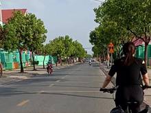 Hình ảnh Cần bán nhà ngay TT Hóc Môn, ngang 4m, HXT tránh, 2PN giá chỉ  tỷ