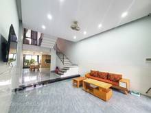 Hình ảnh Cho thuê nhà đẹp 5PN - sân vườn gần biển Sơn Thủy giếng trời ban công