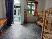 Hình ảnh Cho thuê Phòng ban công gần Lê Trọng Tấn, giá 3tr5