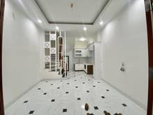 Hình ảnh Bán nhà Đê La Thành, Đống Đa 39m2. 5 tầng. 3 ngủ. MT 4m. Giá 4.6 tỷ
