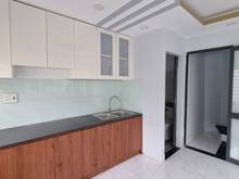 Hình ảnh Lô góc Lạc Long Quân Tân Bình, 4 tầng mới đẹp, 32m2 ngang 4m.