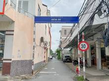Hình ảnh Bán nhà trệt lầu 3 phòng ngủ hẻm 50 Trần hoàn na giá 2.8 Tỷ