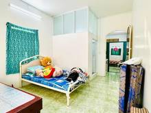 Hình ảnh Bán nhà 2 mặt hẻm xe hơi Lê Quang Định nhà rất thoáng mát 5ty950