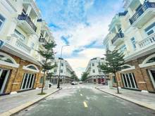 Hình ảnh Shophouse mặt tiền chợ - 180m2 (3 lầu) - Giá bán 4.450 tỷ sang tên sổ