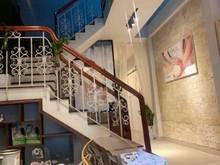 Hình ảnh Cho thuê nhà Kiệt Trưng Nữ Vương, 160m2 , 3 tầng , thiết kế kiến trúc