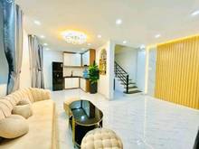 Hình ảnh Nhà hẻm thông, 60m2, 3 phòng ngủ, có giếng trời
