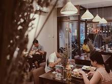 Hình ảnh Nhà lô góc mặt phố Trường Chinh cho thuê dt 100m2 mặt tiền 4x4m