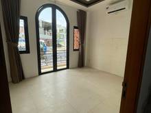 Hình ảnh Phòng ban công 351 Lạc Long Quân, từ 3tr2