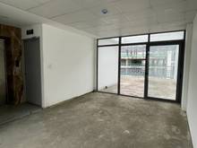 Hình ảnh Cho thuê tòa nhà Hai Bà Trưng Q 3,  DT: 6.5 x 21m ,5 tầng, 130 tr/th