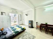 Hình ảnh Căn Hộ Cho Thuê Ban Công Lớn Máy Giặt Riêng Tiện Nghi Quận 1