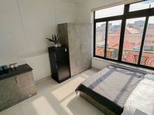 Hình ảnh CH Trần Quý Cáp 30m2 cửa sổ to, phòng sạch sẽ, an ninh, thang máy