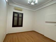 Hình ảnh Cho thuê ngõ 34 Nguyên Hồng , khu phân lô Ô tô đỗ cửa.
