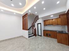 Hình ảnh (HIẾM) Nhà ở Thổ Quan – Đống Đa DT 30M2 X 5 TẦNG GIÁ 4.2 TỶ SỔ NỞ HẬU