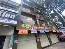 Hình ảnh Cho thuê nhà 205 đường 3/2, ngang 12m, thang máy. Làm spa, showroom...