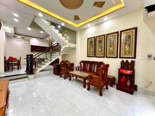 Hình ảnh Ngay trung tâm nhà NGUYỄN VĂN THỦ Q1