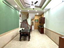 Hình ảnh Ngõ 12 Phố Lương Khánh Thiện Bán Gấp Nhà 30m×5T. Cách Ô Tô Tránh 15m.