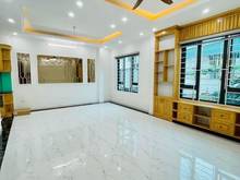 Hình ảnh Bán nhà Lĩnh Nam, 47m x 5T, Ô TÔ - Ở LUÔN - MT 4M