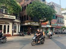 Hình ảnh Cho thuê nhà nguyên căn 1 MT đường & 1 MT hẻm Đường Cao Thắng, P4, Q3.