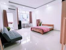 Hình ảnh Ngay chung cư Hà Đô - Ban Công - Thang máy - Hầm xe