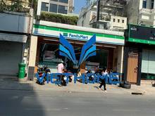 Hình ảnh MBKD Quốc  Hương 6.5x15m trệt + 3 lầu vị trí đẹp sầm uất ngày đêm