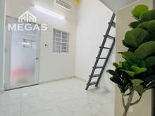 Hình ảnh Gác Đứng Được - Sẵn Máy Lạnh Ngay Hương Lộ 2