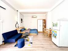 Hình ảnh CHDV Studio lớn full cửa sổ, mặt tiền kinh doanh