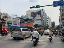 Hình ảnh Chủ cần bán gấp nhà gần sân bay khu bạch đằng giá 20 tỷ