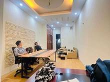Hình ảnh Cho thuê nguyên căn full đồ ,oto ngủ trong nhà phố Hào Nam, Đống Đa.