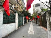 Hình ảnh Cho thuê nguyên căn Nguyễn Viết Xuân ,Thanh Xuân 4n oto đỗ cửa giá rẻ.