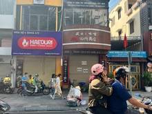 Hình ảnh Cho thuê nhà Lê Thánh Tôn trung tâm Quận 1, giá chỉ 1000$
