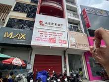 Hình ảnh Cho thuê nguyên căn nhà mặt tiền đường Trần Hưng Đạo Q1 th kinh doanh
