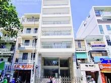 Hình ảnh mặt tiền đường Ba Tháng Hai ngay vòng xoay Dân Chủ Quận 10 11x10m 5L