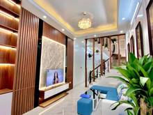 Hình ảnh Nhà Cổ Điển A 33m2 5 Tầng xây mới  Giá 2,6 tỷ , khách mua về ở luôn