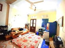 Hình ảnh Bán nhà ngõ 67 Văn Cao Ba Đình 30m2. 3 tầng. Giá 2.7 tỷ ngõ xe 3 gác
