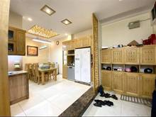 Hình ảnh Rẻ nhất Liêm Mạc, Bắc Từ Liêm, lô  view hồ, vỉa hè, oto tránh, 52m, 4t
